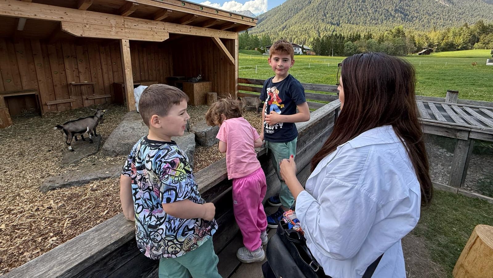 Tirolisches Bullerbü für fünfköpfige Familie im Hotel Stern