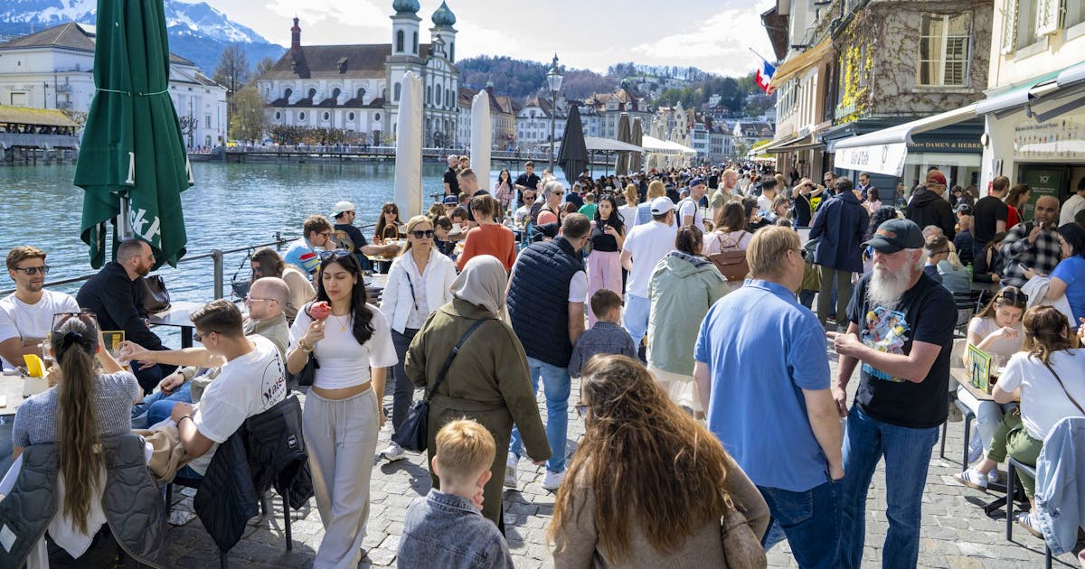 Overtourismus in der Schweiz Tourismusforscher warnt vor Obergrenzen für Hotelbetten