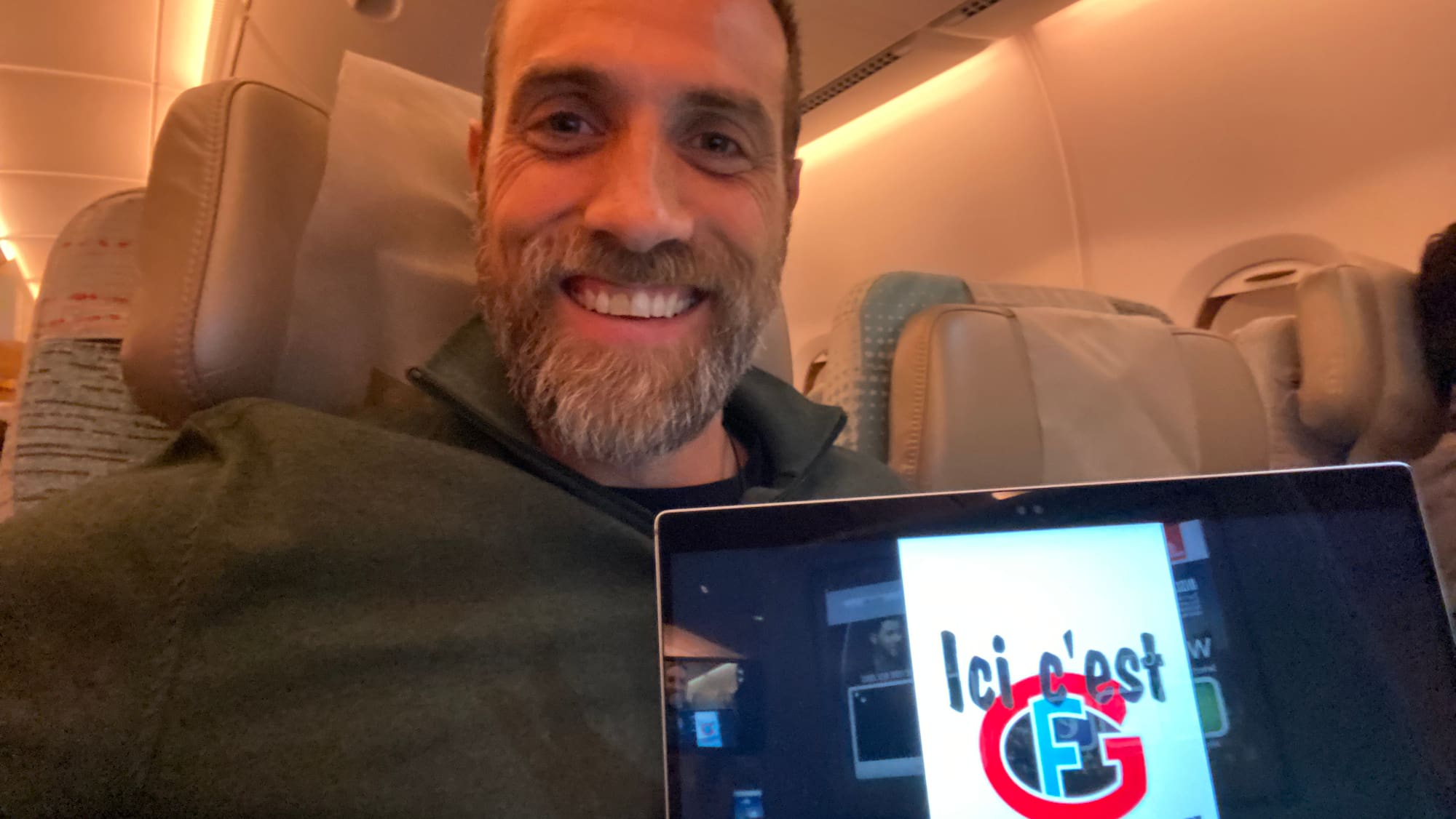 40 Stunden Reise: Ausgewanderter Fribourg-Fan im Anflug