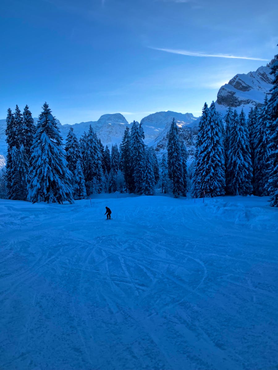 Skigebiet Braunwald stellt Betrieb ein - Hotel kämpft mit Stornierungen